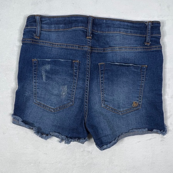 high waisted jean shorts - Picture 2 of 7